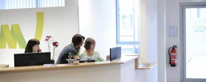 Physiotherapie Mit Uns - Empfangstresen